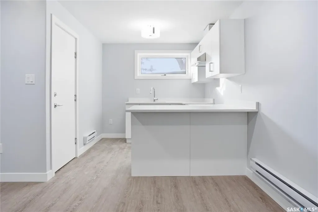 857 Elliott Street Regina SK S4N 3E3