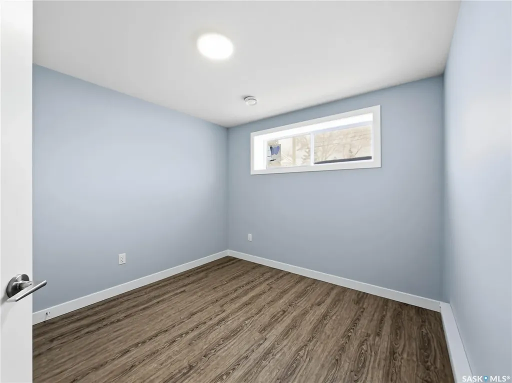 857 Elliott Street Regina SK S4N 3E3