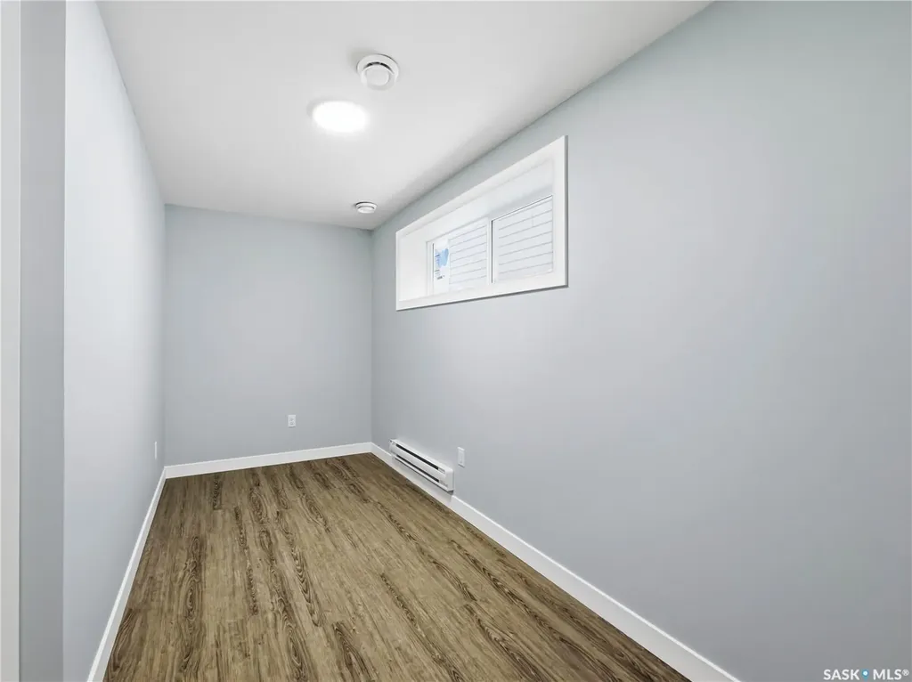 857 Elliott Street Regina SK S4N 3E3