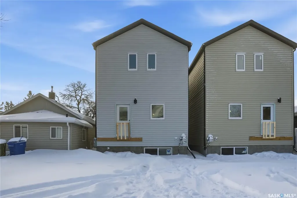 857 Elliott Street Regina SK S4N 3E3