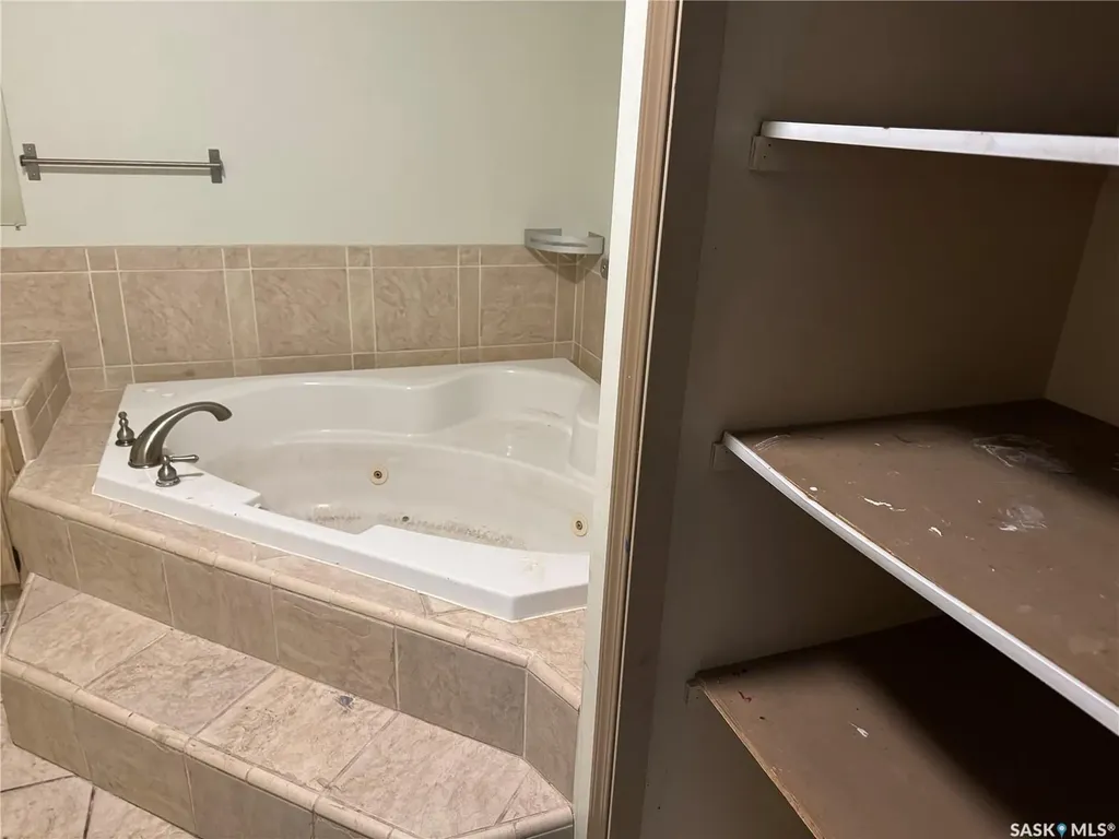 17 Patricia Drive Coronach SK S0H 0Z0