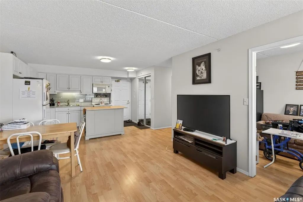 2501 1st Avenue W Prince Albert SK S6V 5A3