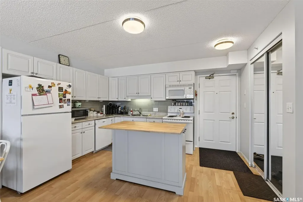2501 1st Avenue W Prince Albert SK S6V 5A3