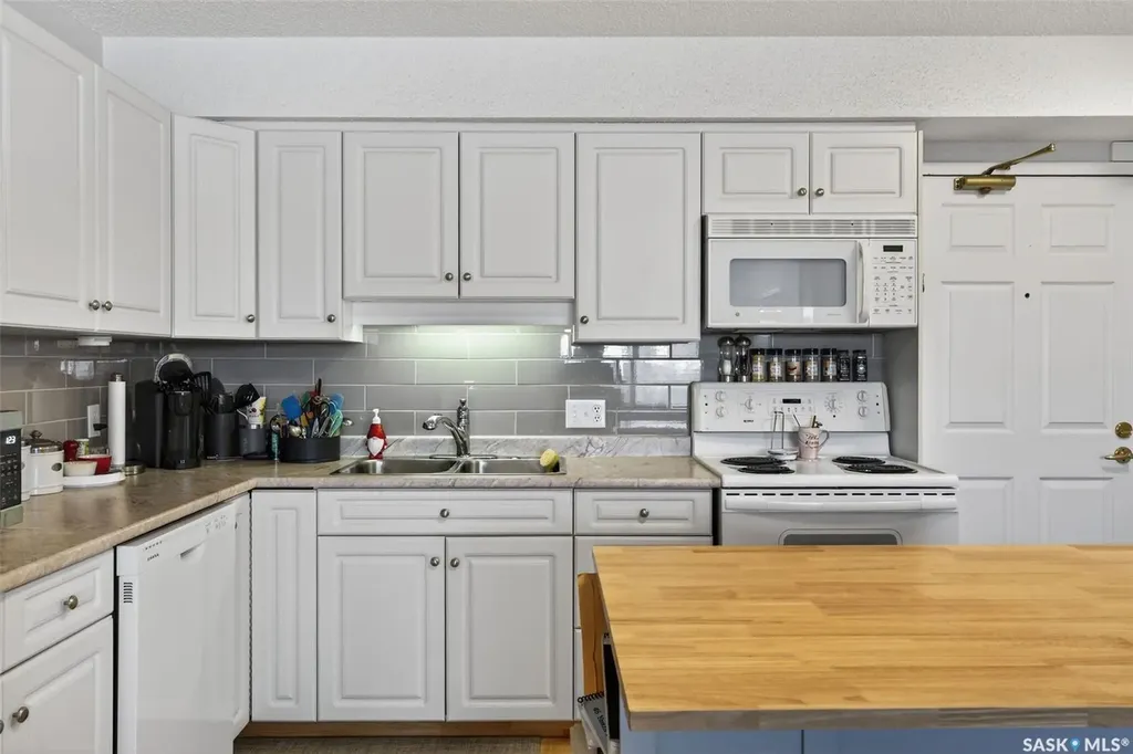 2501 1st Avenue W Prince Albert SK S6V 5A3