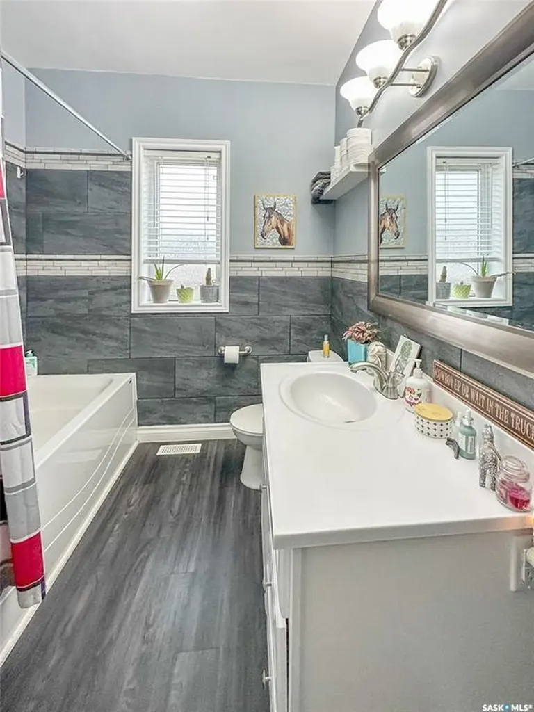 809 Lalonde Street Whitewood SK S0G 5C0
