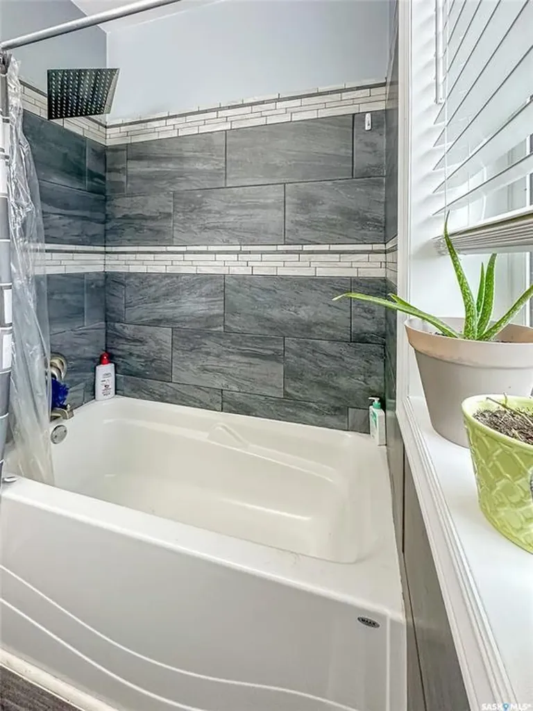 809 Lalonde Street Whitewood SK S0G 5C0