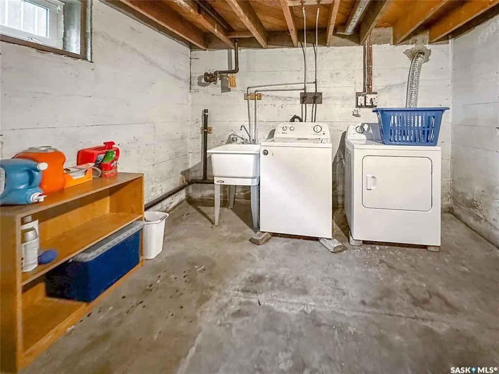 809 Lalonde Street Whitewood SK S0G 5C0