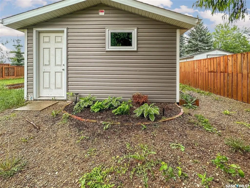 809 Lalonde Street Whitewood SK S0G 5C0
