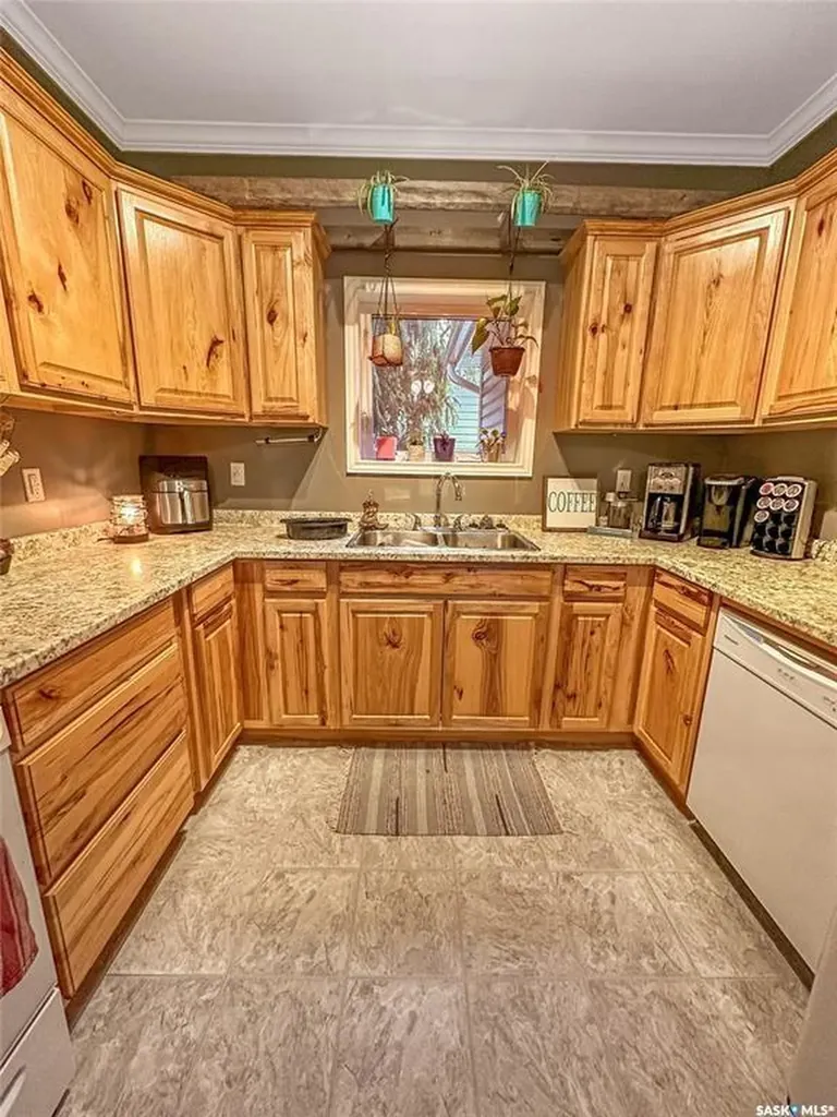 809 Lalonde Street Whitewood SK S0G 5C0