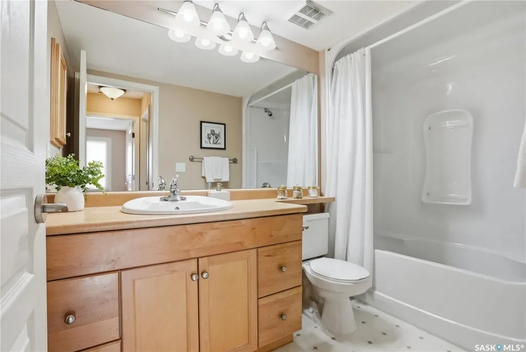 2213 Adelaide Street E Saskatoon SK S7J 0J6