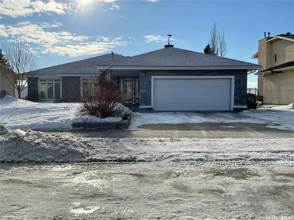 8507 Kestral Drive Regina SK S4Y 1H2