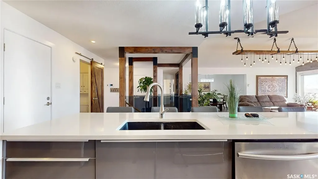 8507 Kestral Drive Regina SK S4Y 1H2