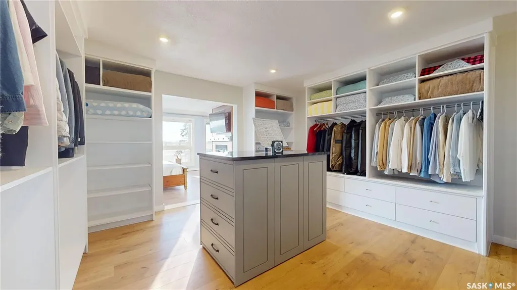 8507 Kestral Drive Regina SK S4Y 1H2