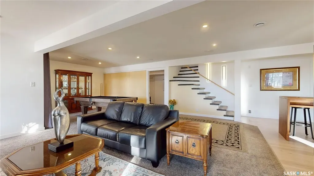 8507 Kestral Drive Regina SK S4Y 1H2