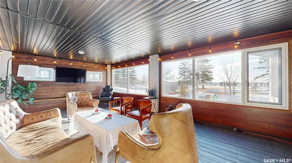 8507 Kestral Drive Regina SK S4Y 1H2