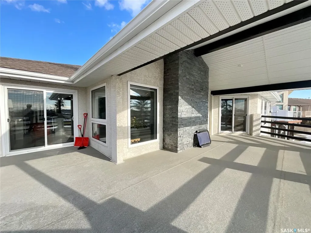 8507 Kestral Drive Regina SK S4Y 1H2