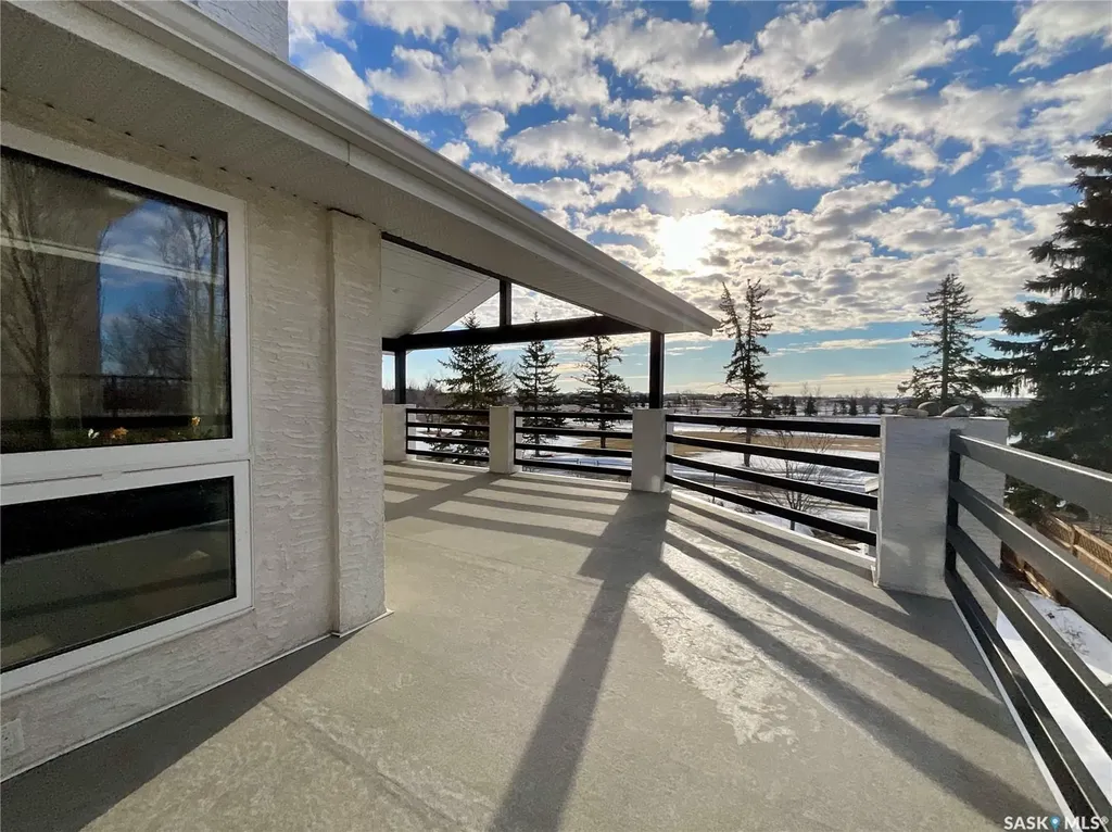 8507 Kestral Drive Regina SK S4Y 1H2