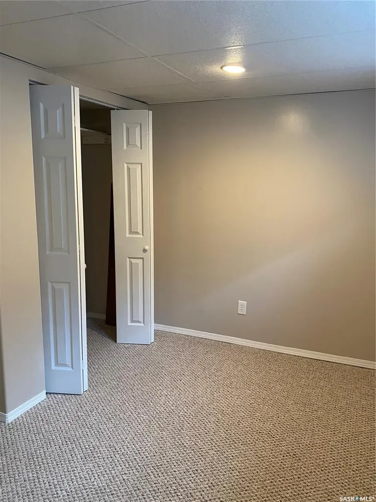 625 Centre Street Shaunavon SK S0N 2M0