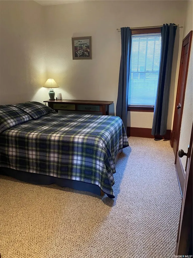 625 Centre Street Shaunavon SK S0N 2M0