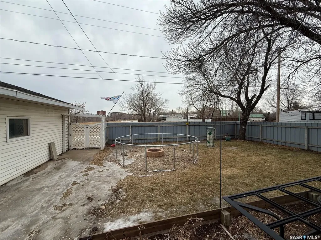 134 Perry Crescent Estevan SK S4A 0B5