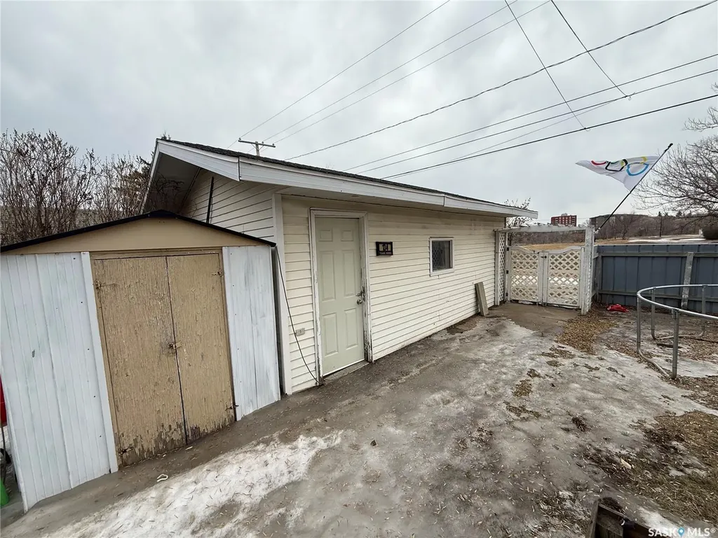 134 Perry Crescent Estevan SK S4A 0B5