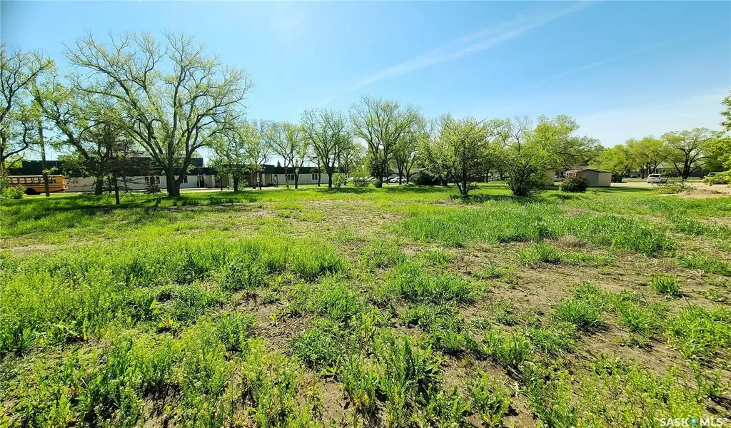16 Kenney Crescent Weyburn SK S4H 1L3