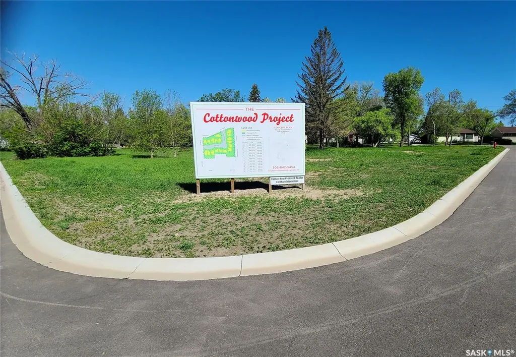 16 Kenney Crescent Weyburn SK S4H 1L3