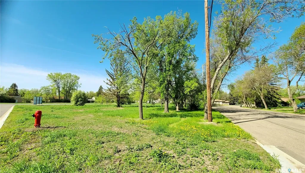 16 Kenney Crescent Weyburn SK S4H 1L3