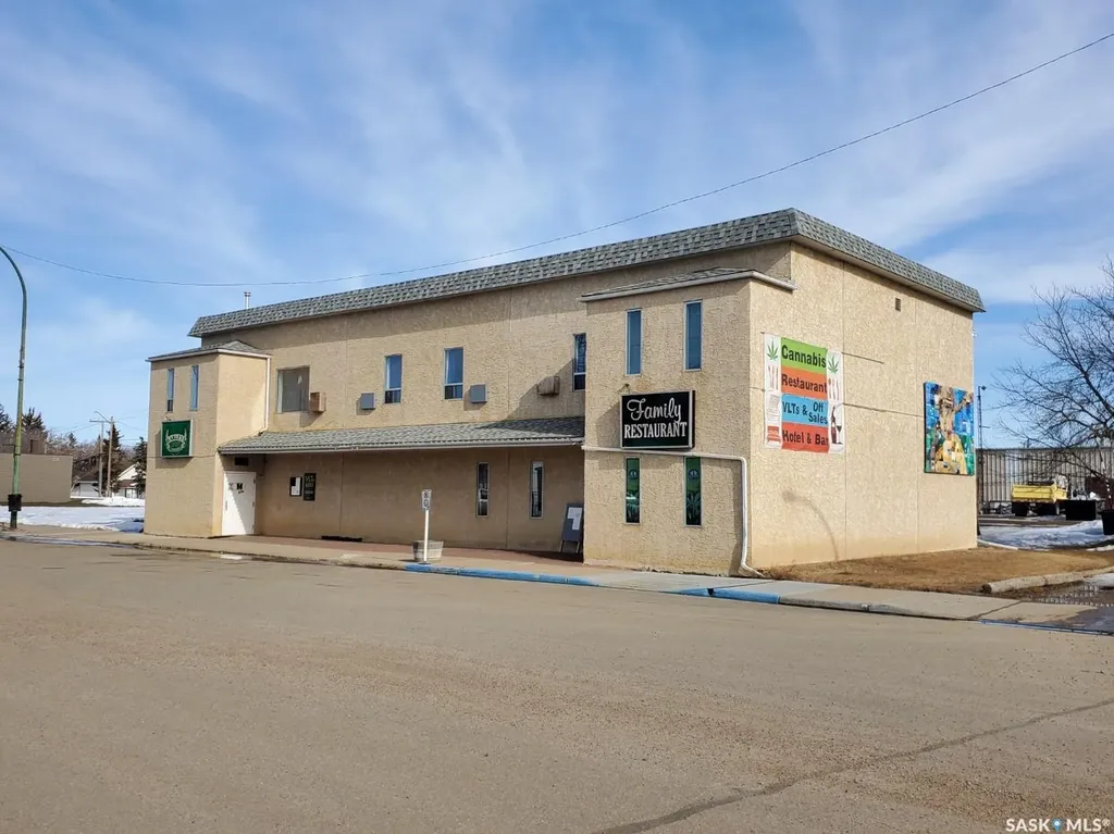 83 Main Street Lashburn SK S0M 1H0