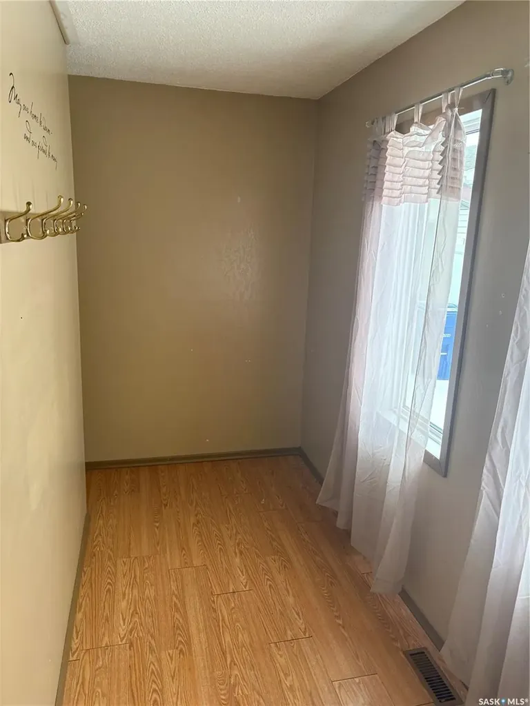 515 King Street Weyburn SK S4H 0P8