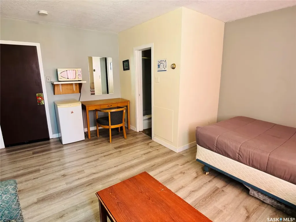 1401 2nd Street Estevan SK S4A 0M5