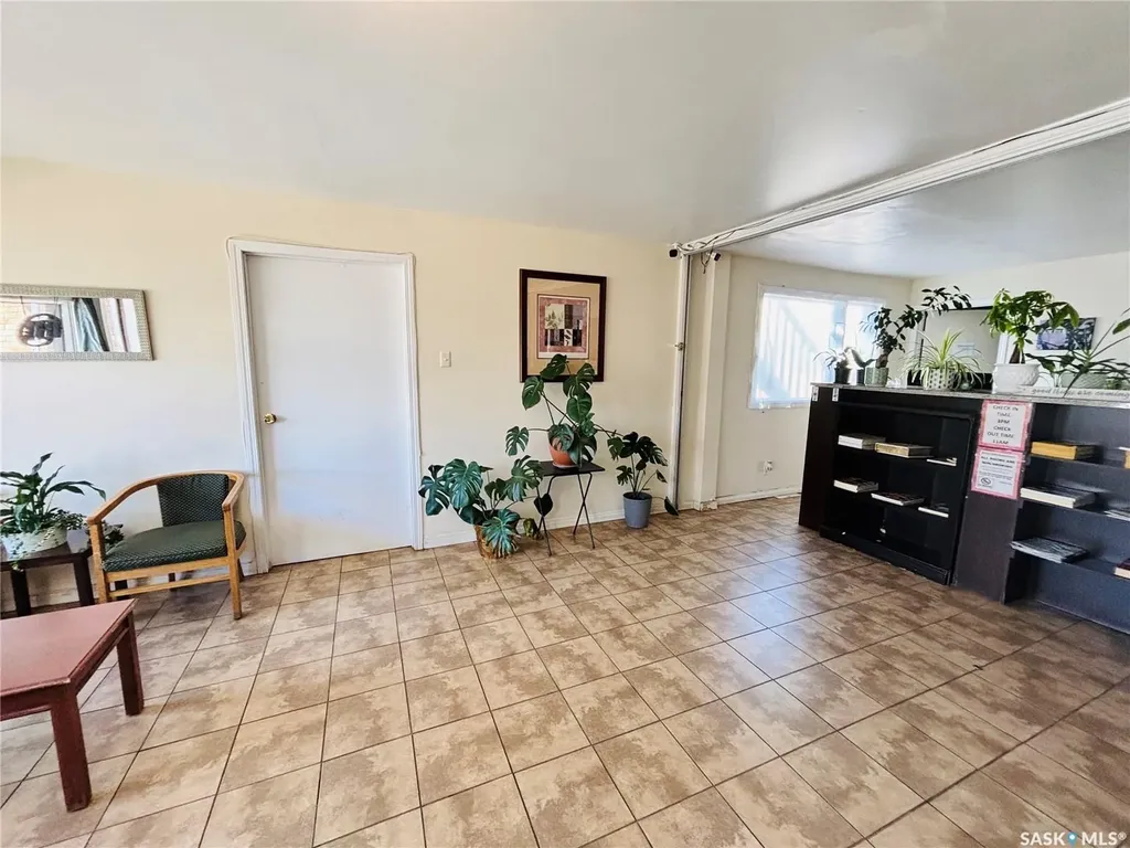 1401 2nd Street Estevan SK S4A 0M5