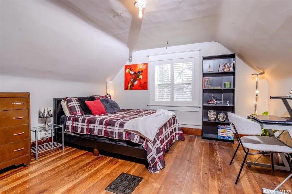 515 9th Street E Saskatoon SK S7N 0A9