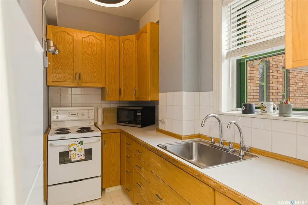 2305 Victoria Avenue Regina SK S4P 0S7