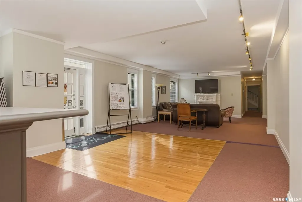 2305 Victoria Avenue Regina SK S4P 0S7