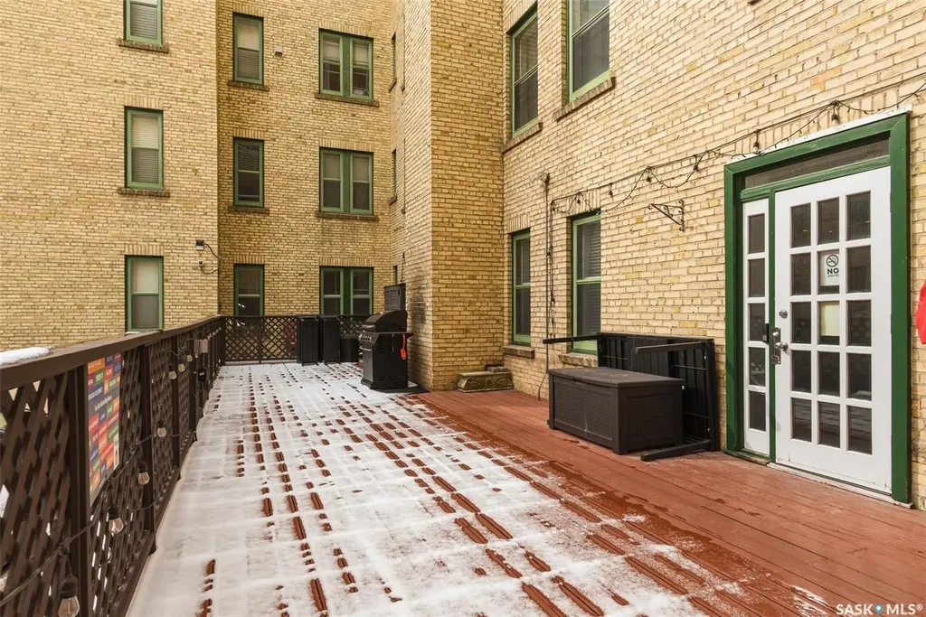 2305 Victoria Avenue Regina SK S4P 0S7