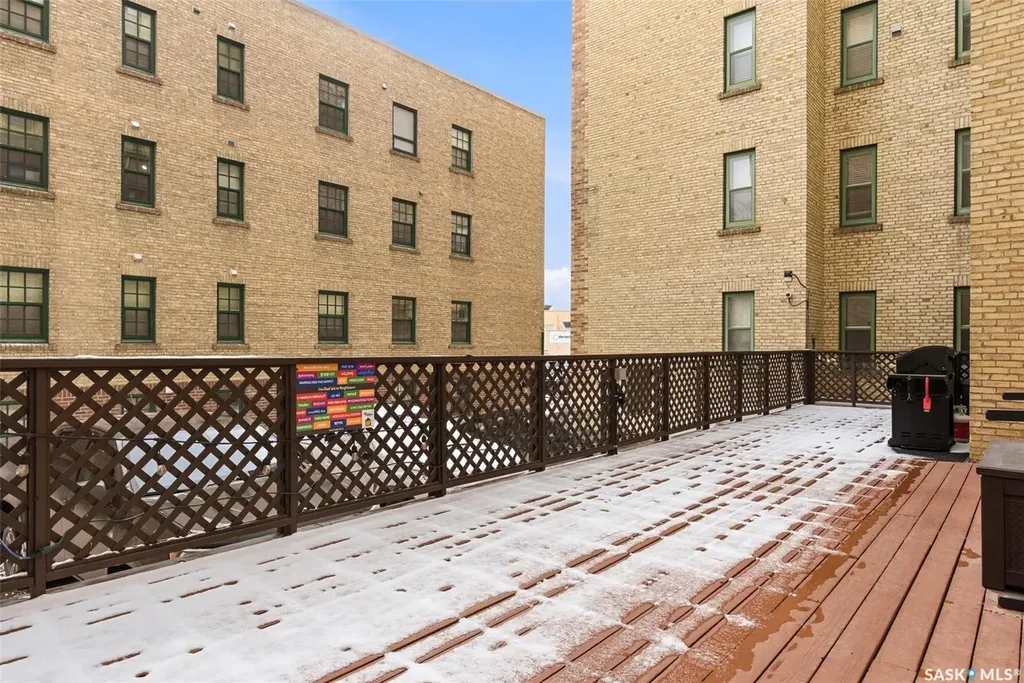 2305 Victoria Avenue Regina SK S4P 0S7