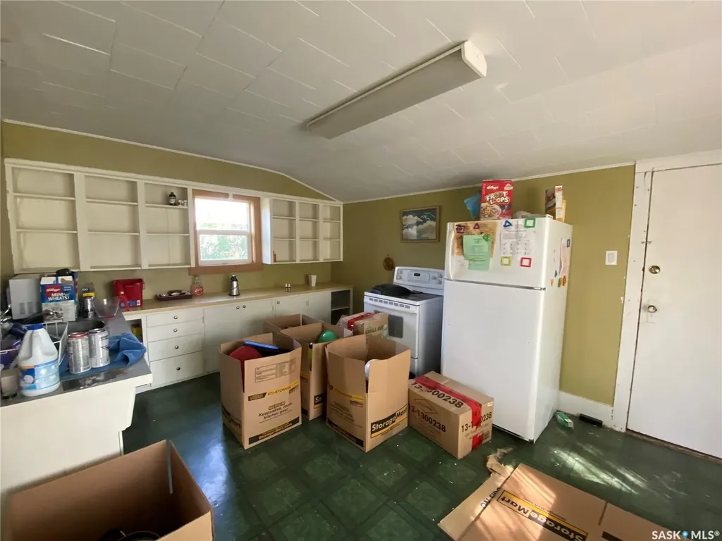 81 Grand Avenue Plenty SK S0L 2R0