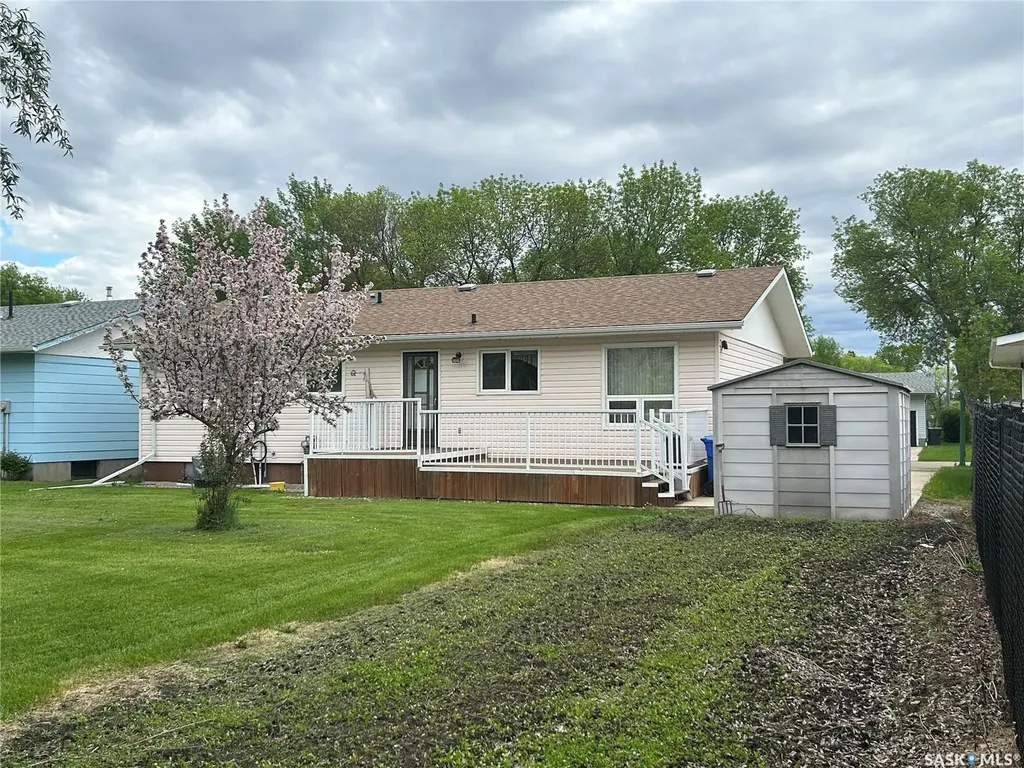 154 Parker Crescent Canora SK S0A 0L0