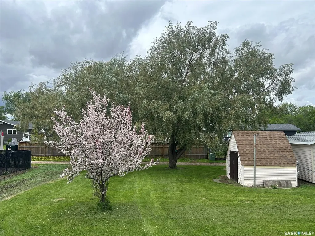 154 Parker Crescent Canora SK S0A 0L0