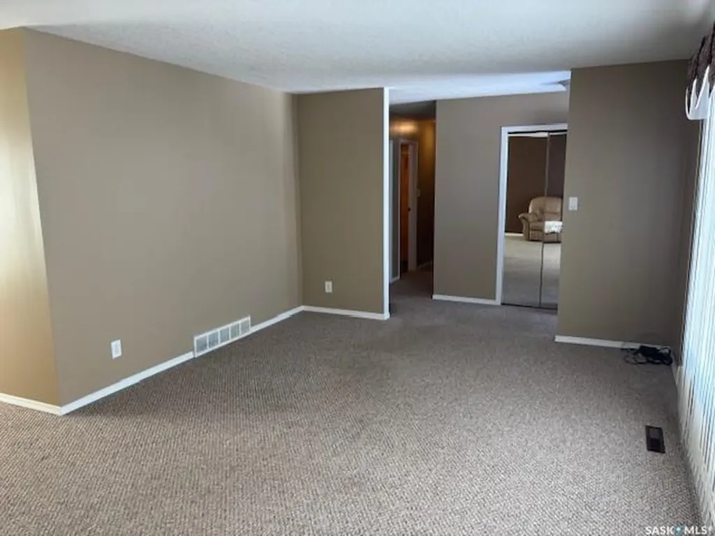 154 Parker Crescent Canora SK S0A 0L0