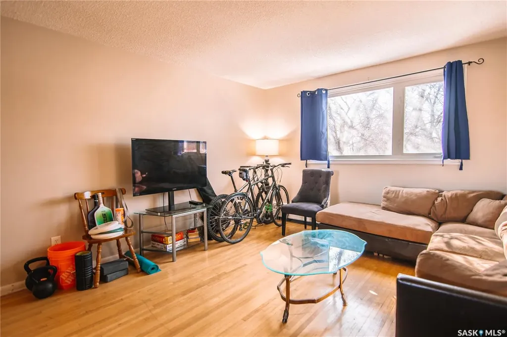 4 Neill Place Regina SK S4N 2V4