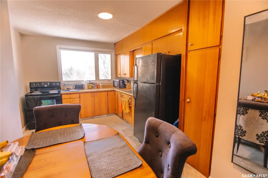 4 Neill Place Regina SK S4N 2V4