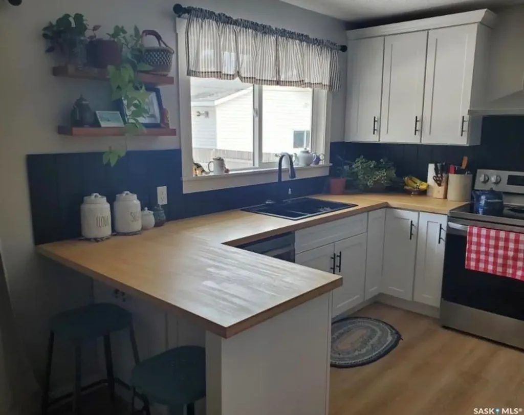 105 6th Avenue S Big River SK S0J 0E0