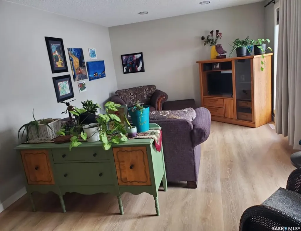 105 6th Avenue S Big River SK S0J 0E0