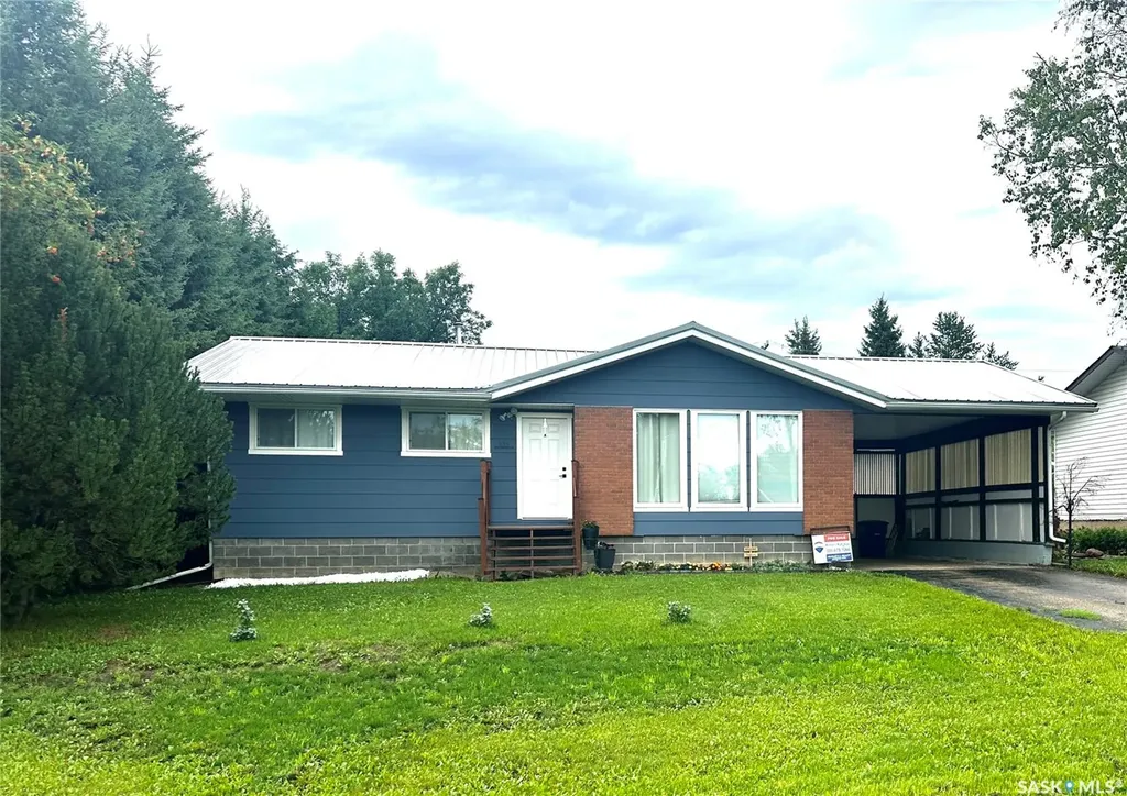 105 6th Avenue S Big River SK S0J 0E0