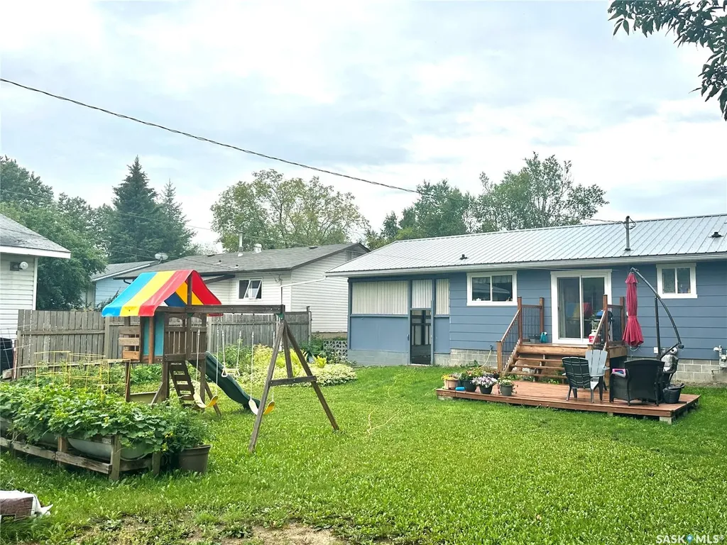105 6th Avenue S Big River SK S0J 0E0