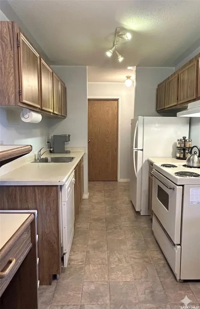 1580 Olive Diefenbaker Drive Prince Albert SK S6V 7M6