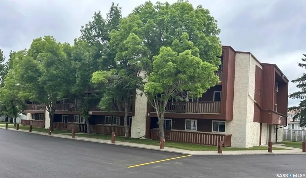 1580 Olive Diefenbaker Drive Prince Albert SK S6V 7M6