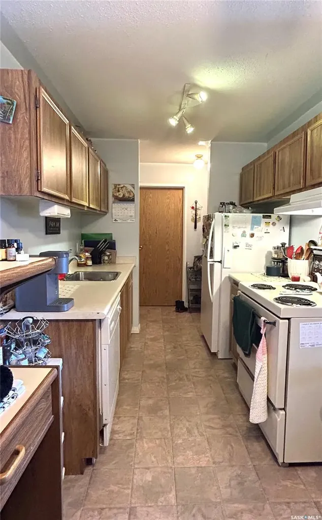 1580 Olive Diefenbaker Drive Prince Albert SK S6V 7M6